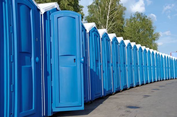 Best Portable toilet rental cost  in Petersburg, IN
